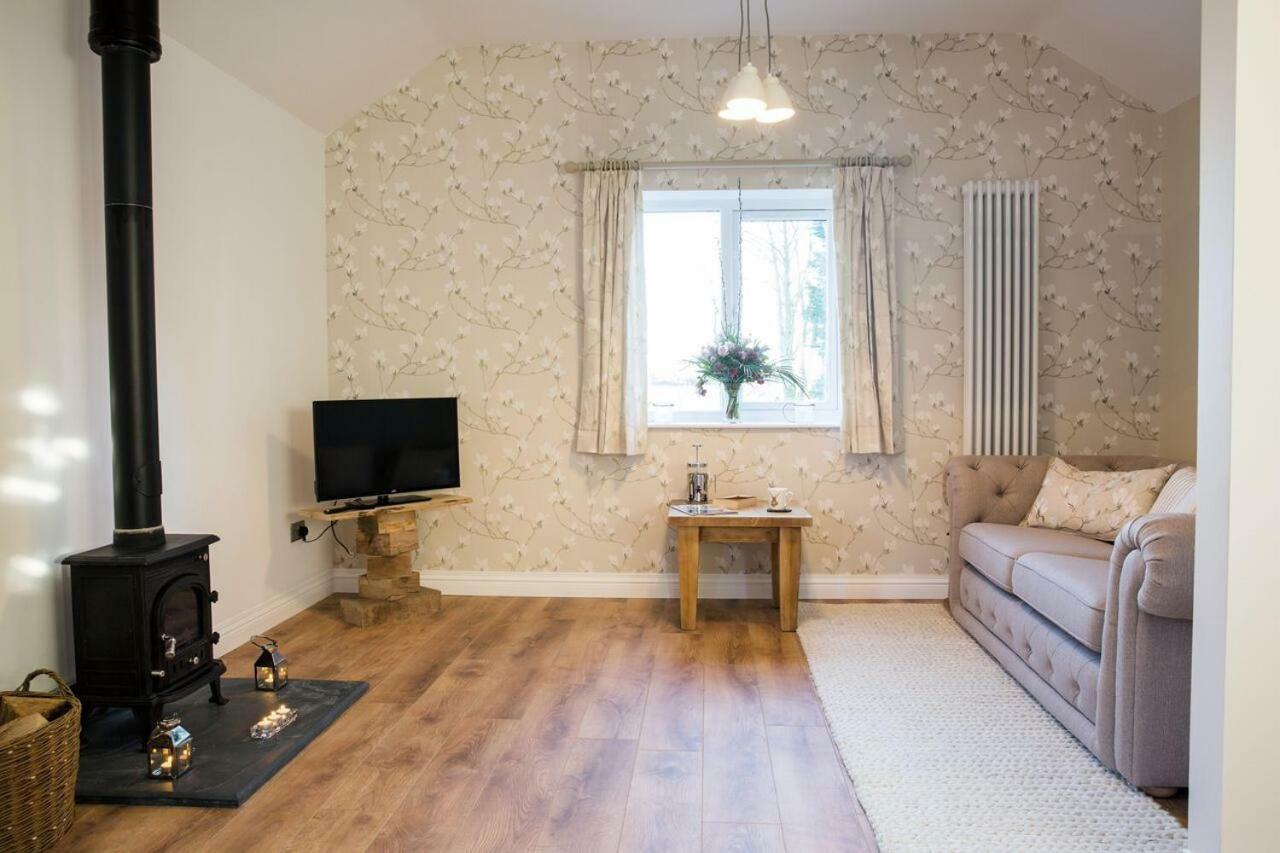 Thrush Nest Cottages - Wren Cottage Sleeps 4, 2 Bedrooms & Stable Cottage Sleeps 2, 1 Bedroom York Kültér fotó