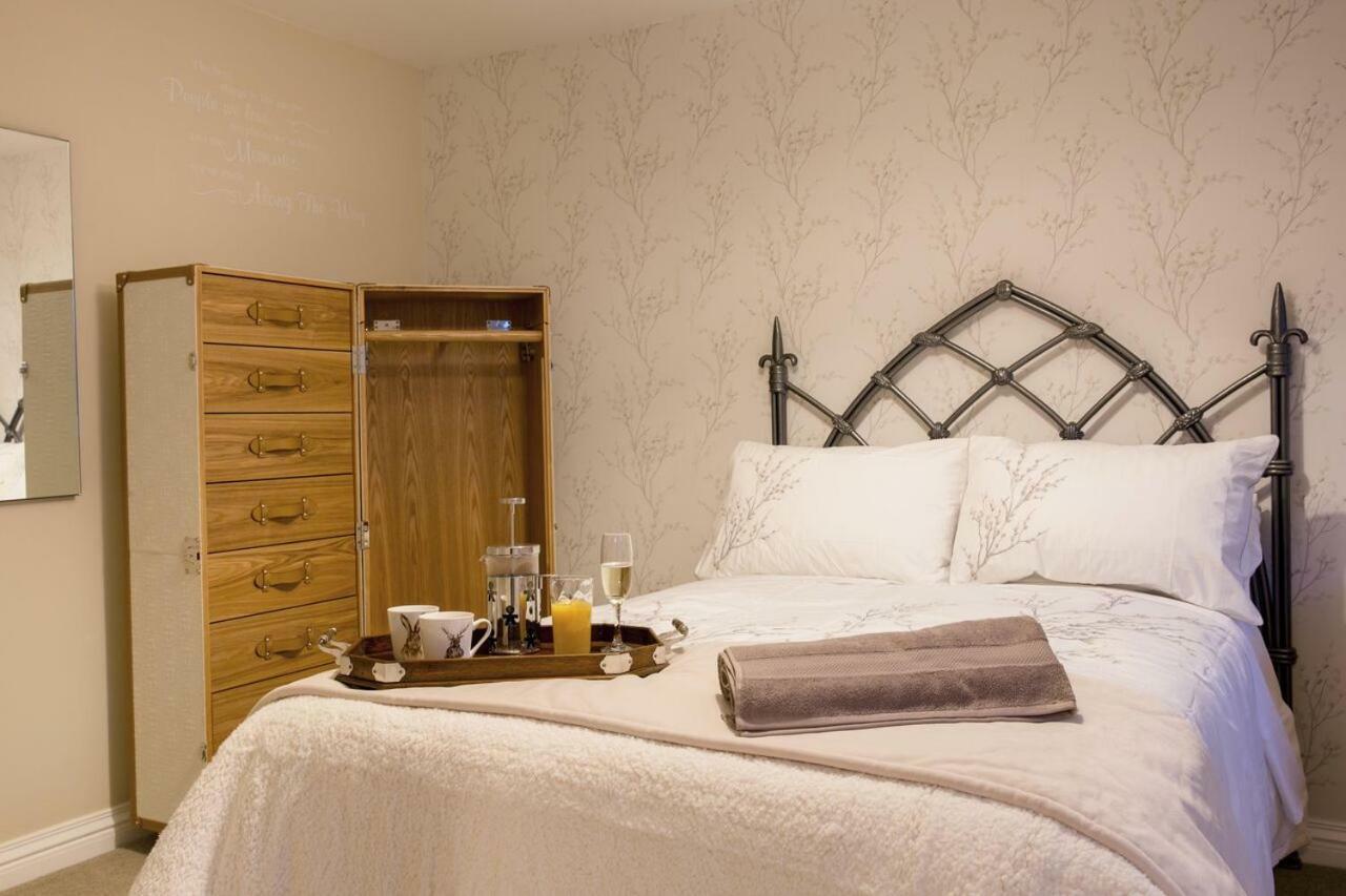 Thrush Nest Cottages - Wren Cottage Sleeps 4, 2 Bedrooms & Stable Cottage Sleeps 2, 1 Bedroom York Kültér fotó